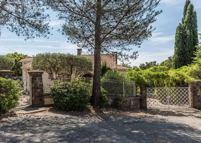 Lou Mazet - Piscine Privee * Saint-Raphaël